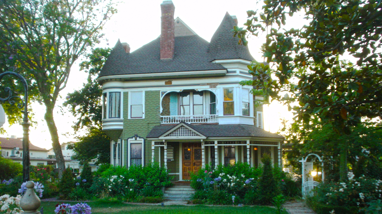 19th-century Queen Anne style mansion