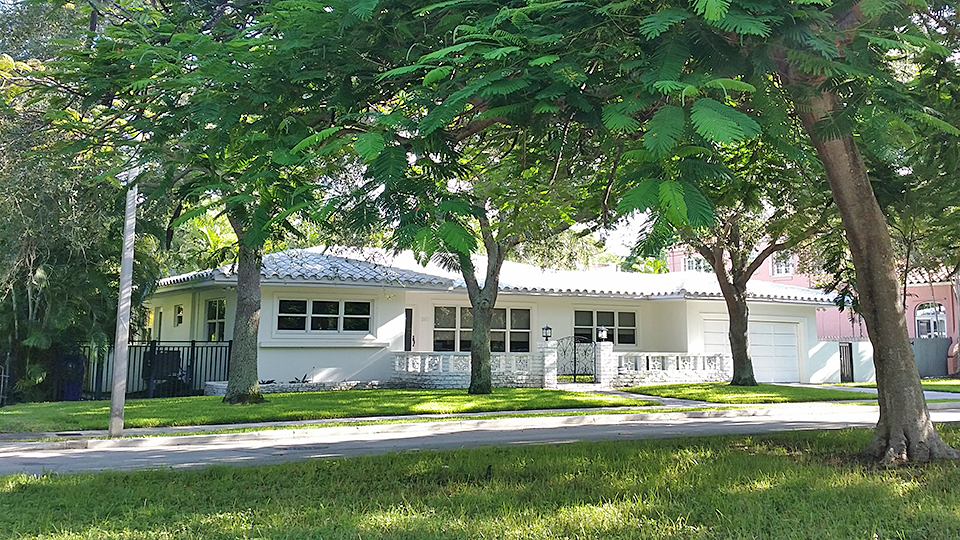 Home in the Bay Shore Historic District