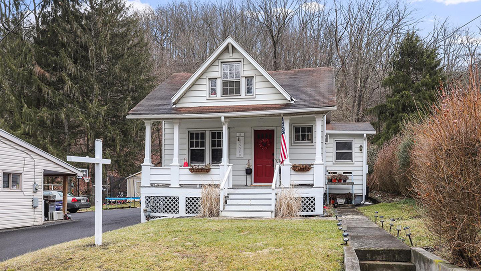 Circa 1900 Cape on Foundry Road NW