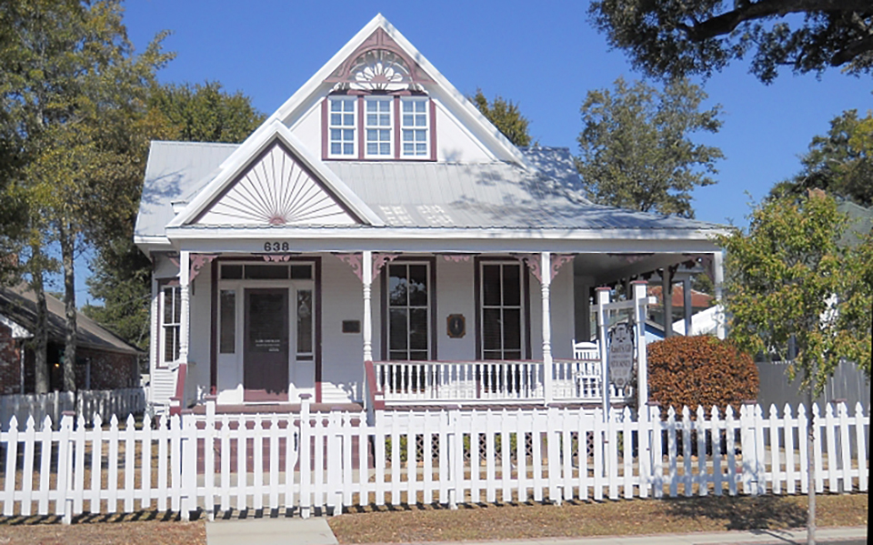 House at 638 East Howard Avenue, Biloxi