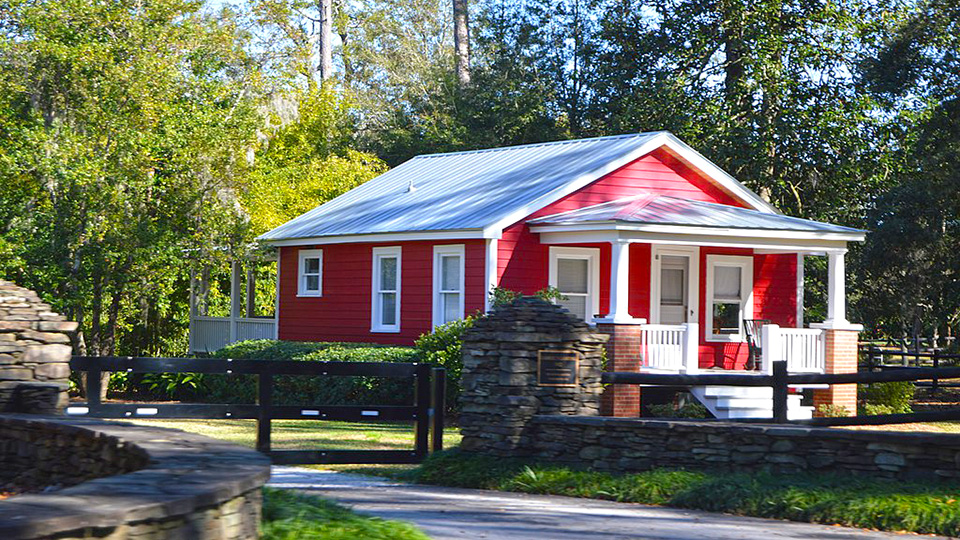 1936 cottage at Gabriel's Landing