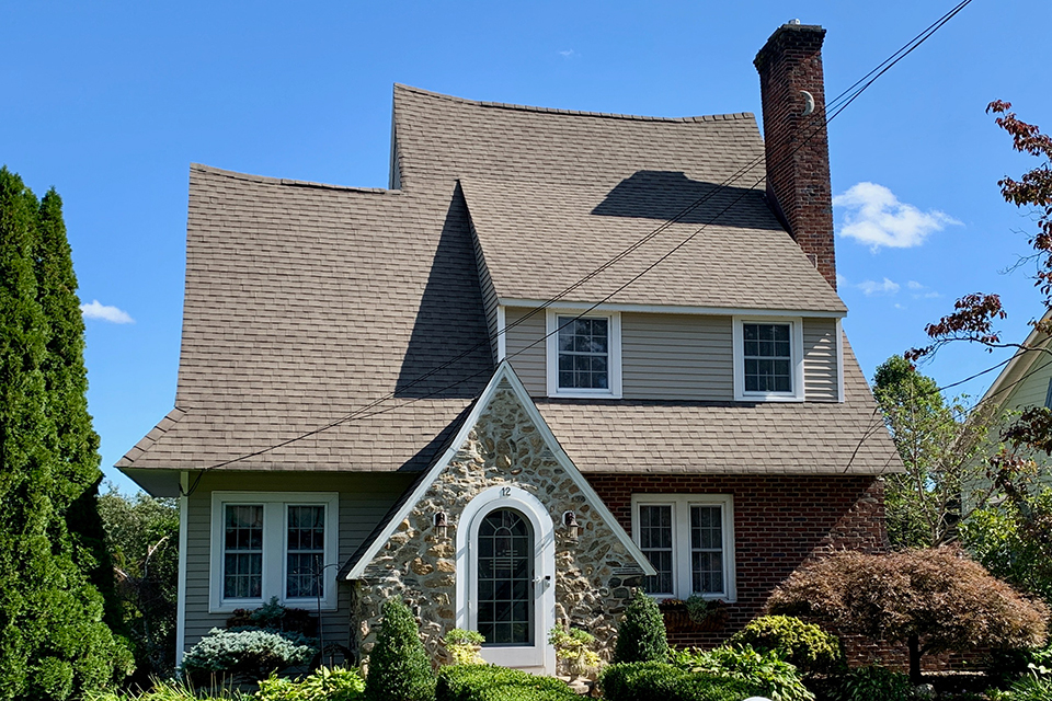 House at 12 Maple Street in the Lebanon Historic District