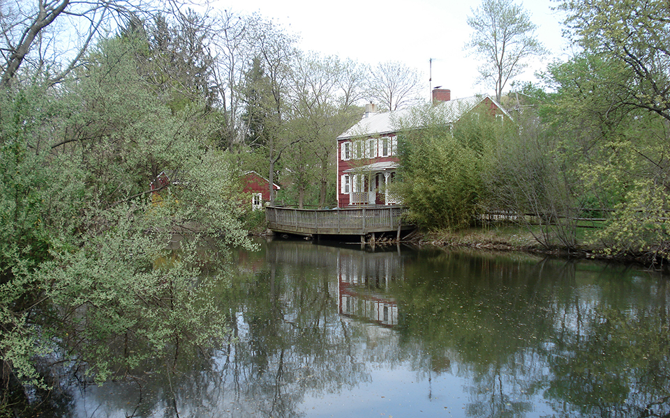 Holloway Street Historic District