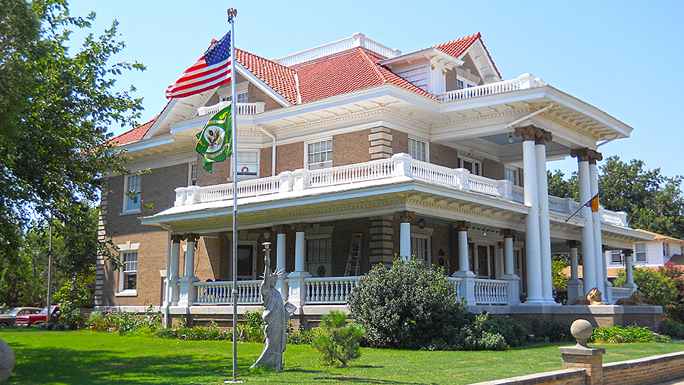 McCristy-Knox Mansion