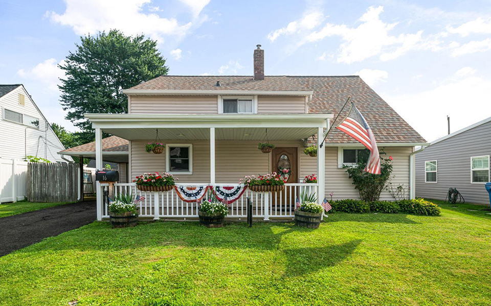 Goldenrridge, Levittown