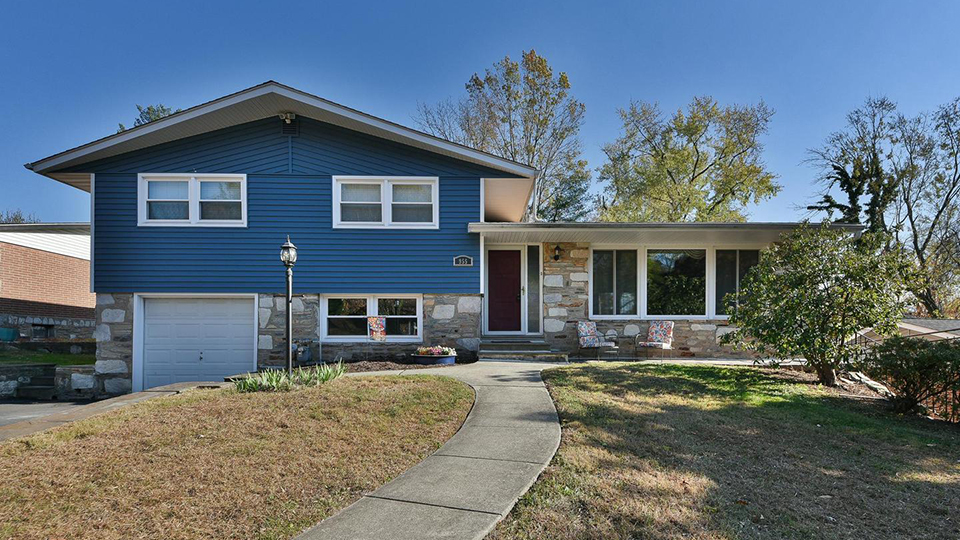 Split Level on Henrietta Avenue