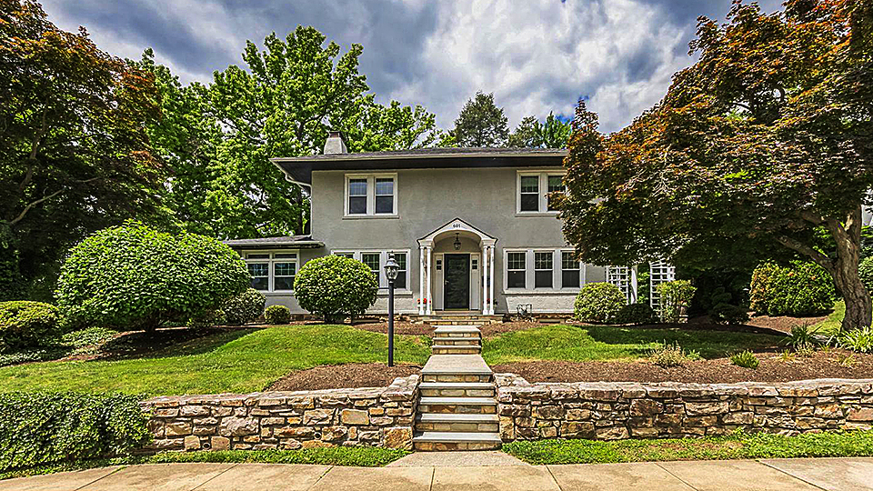 1920 Colonial on Rodman Avenue