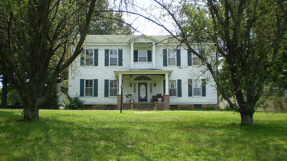 View of the front of the Taylor House at Oak Hill Farm, Keeling, Tennessee