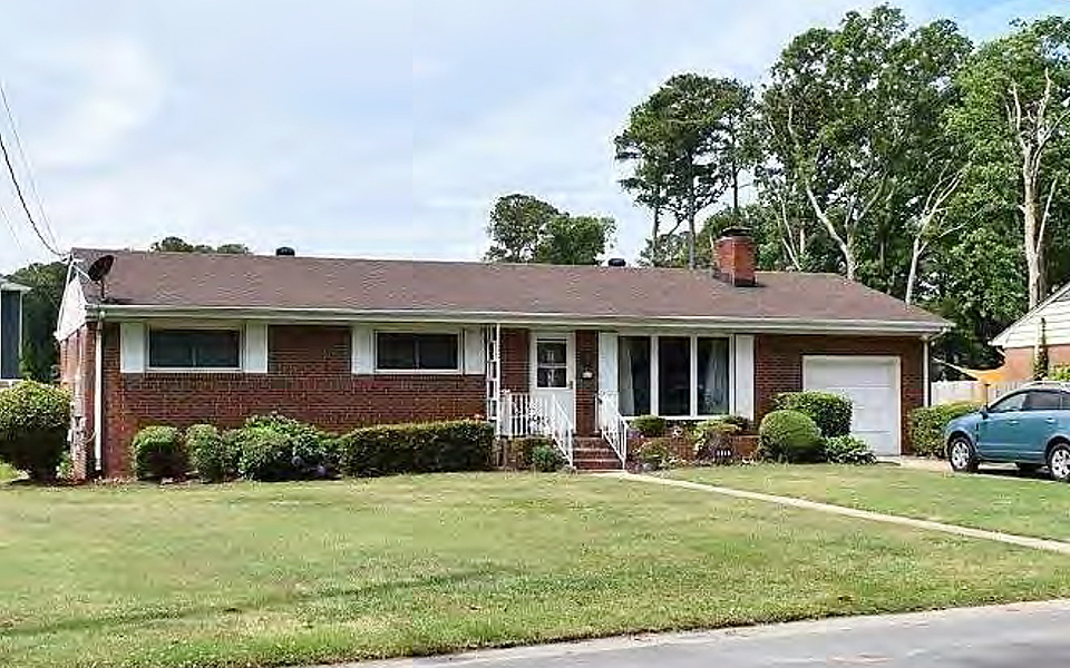 L & J Gardens Neighborhood Historic District