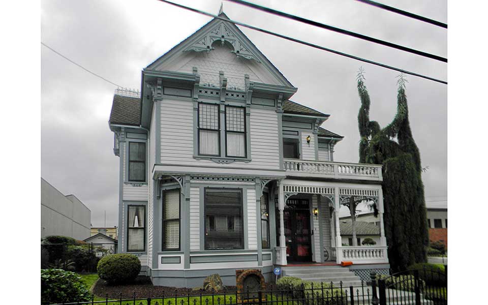 Richard and Winnie Warwas House