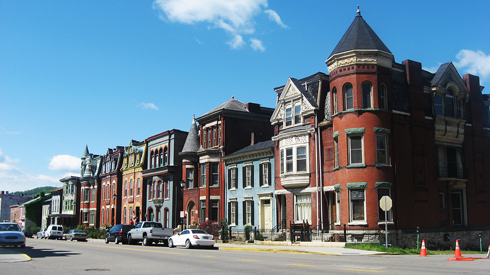 Chap;ine Street Row Historic District